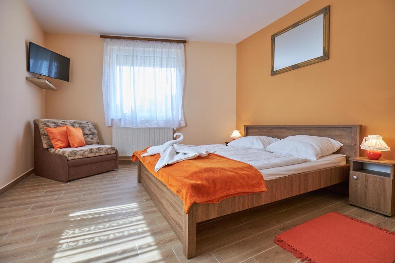 Amulett Comfort Apartment Hajdúszoboszló Buitenkant foto