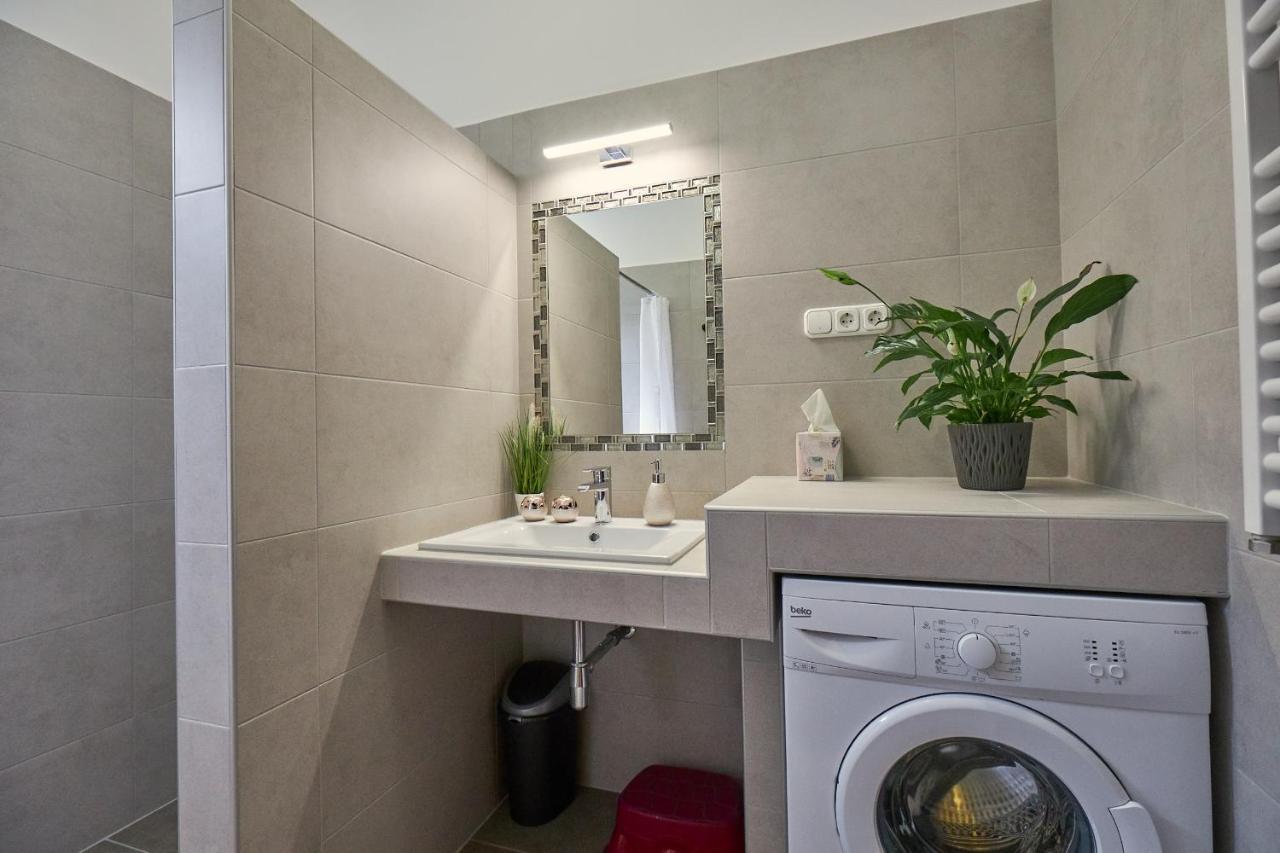 Amulett Comfort Apartment Hajdúszoboszló Buitenkant foto