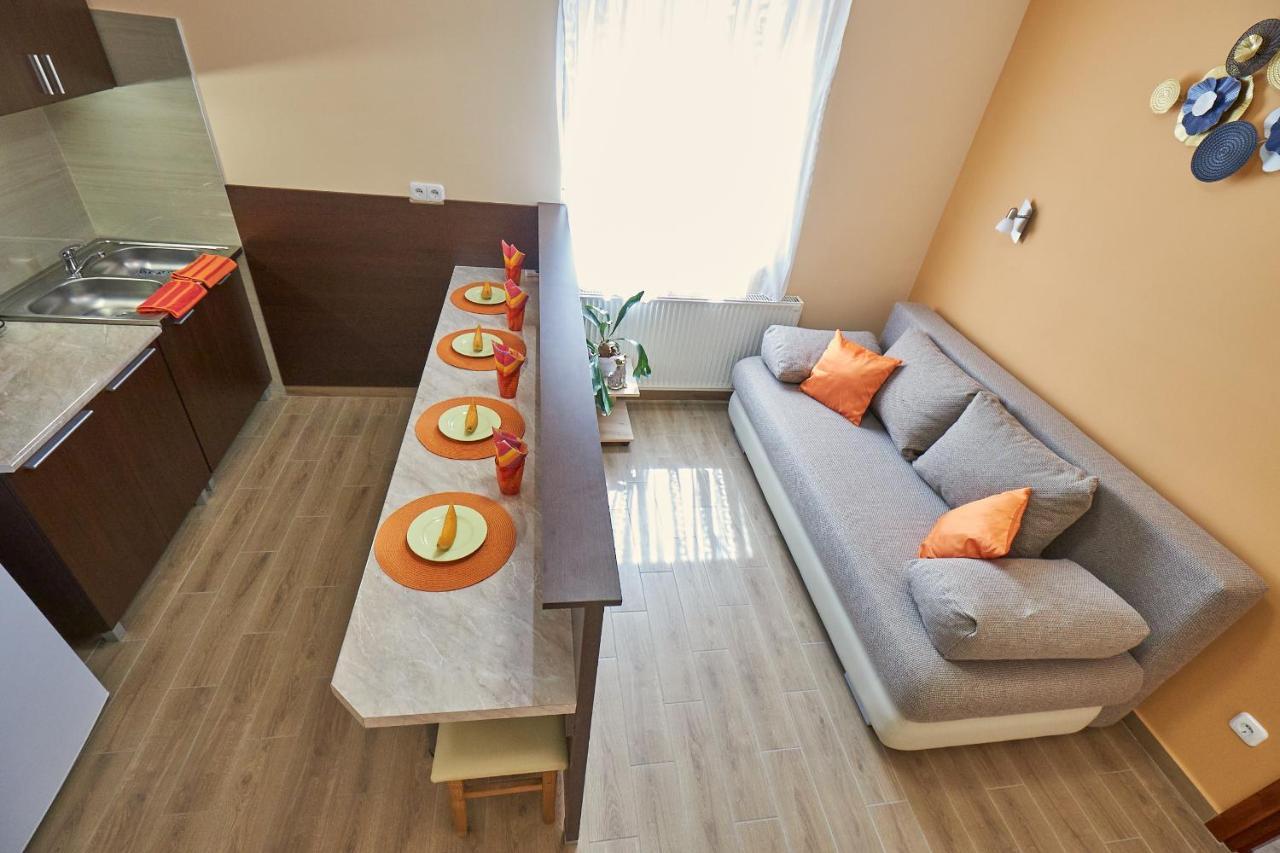 Amulett Comfort Apartment Hajdúszoboszló Buitenkant foto